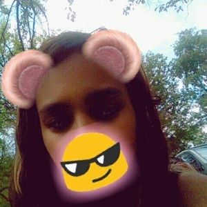 Meet your Posher, Kasandra